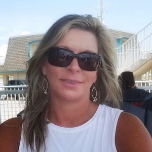 Meet your Posher, Robin